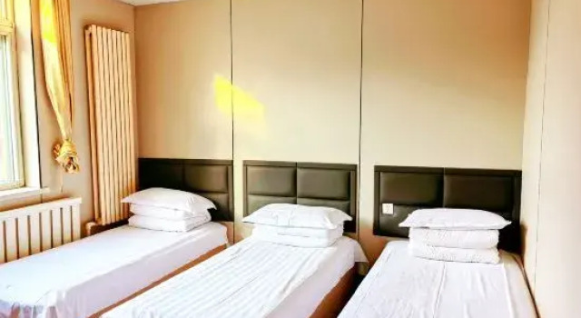 Standardowy pokój Star Language Express Hotel