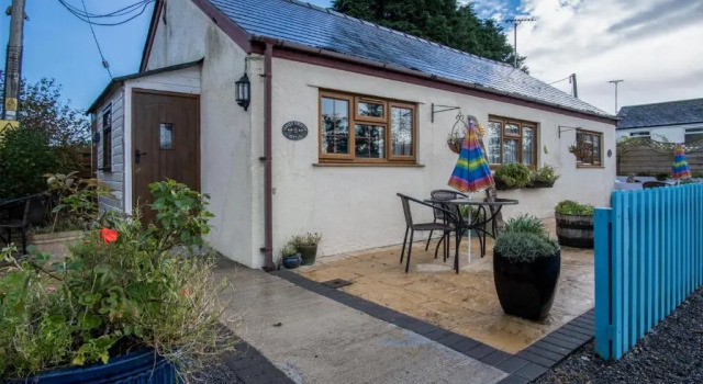 Коттедж Honeysuckle Cottage - 1 Bedroom Cottage - Amroth