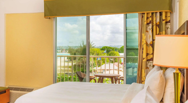 Radisson Aquatica Resort Barbados, Boek Resort Bridgetown Saint Michael