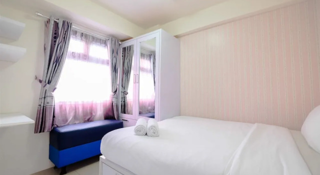 Comfort 2BR with Pool View Green Pramuka City Apartment, Book Apartment Hotels in Jakarta with Parking, Parking
