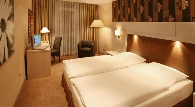 Полулюкс Standard Hotel & SPA Waldecker Hof