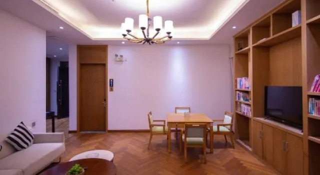 Yiyang Lefu Hot Spring Holiday Hotel