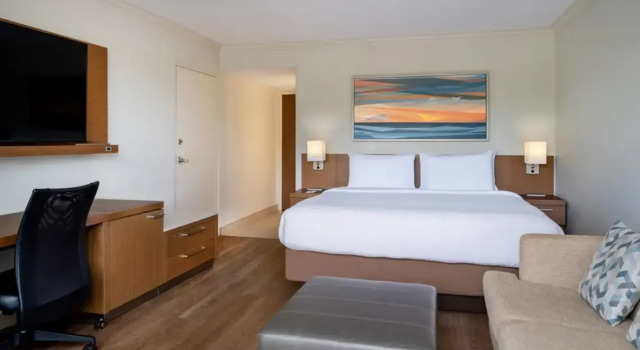 Двухместный номер Standard с балконом Courtyard by Marriott - Naples