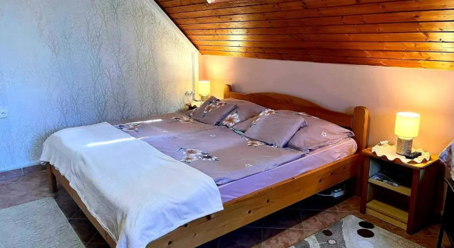 Студия Dóra Stúdió Apartmanok