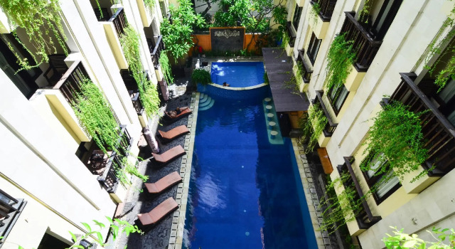 Двухместный люкс Losari Hotel & Villas Kuta Bali