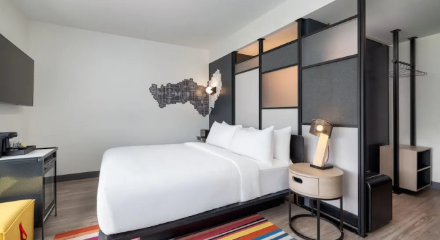 Двухместный номер Standard Aloft by Marriott Florence
