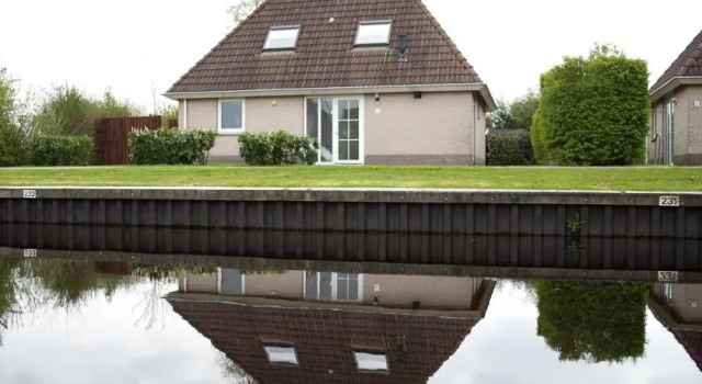 Vakantiepark It Wiid, Buchen Sie Hotel Earnewâld 