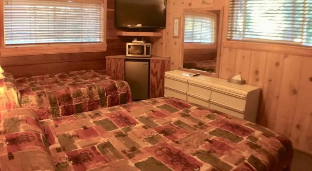 Номер Economy Giant Oaks Lodge