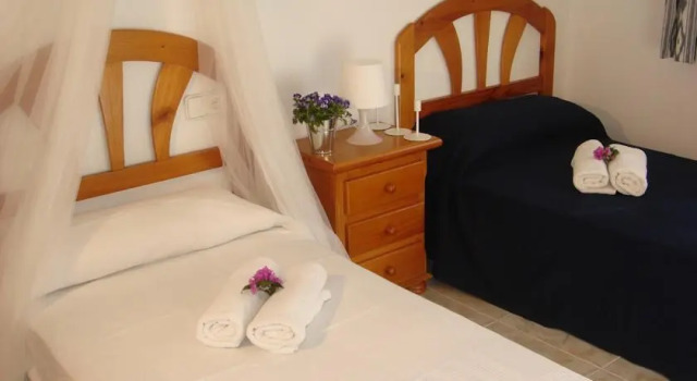 Apartamentos La Gumba, Book Apartment Hotels in Ibiza with a Pool, Swimming Pool