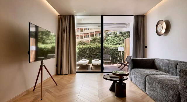 Полулюкс Cama Luxury Suites Kavouri