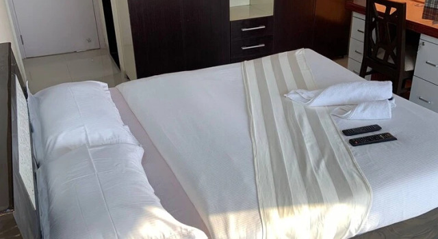 Comfortable & Relaxing Stay In Bandra East, Buchen Sie Ferienwohnung Bandra Mumbai