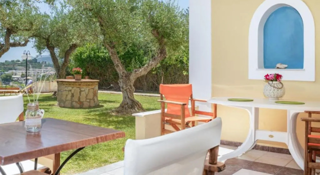 Апартаменты Цокольный этаж c 1 комнатой Bella Vista Sea View Apartments