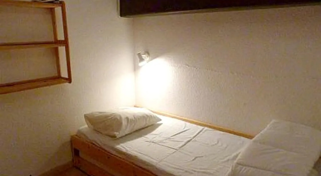 Studio in Talant, With Enclosed Garden and Wifi