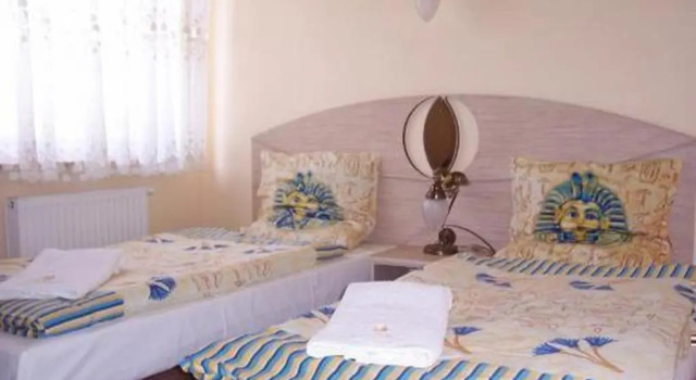 Трёхместный номер Standard Hotel Faraon