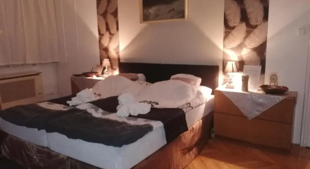 Heni Apartman, Book Lejlighed Hoteller i Western Transdanubia med parkering, Parkering