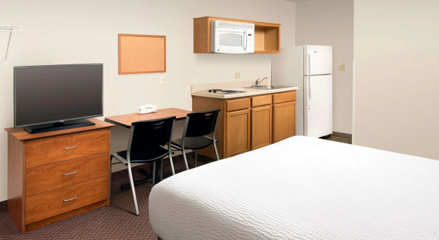 Двухместный номер Standard WoodSpring Suites Raleigh Apex