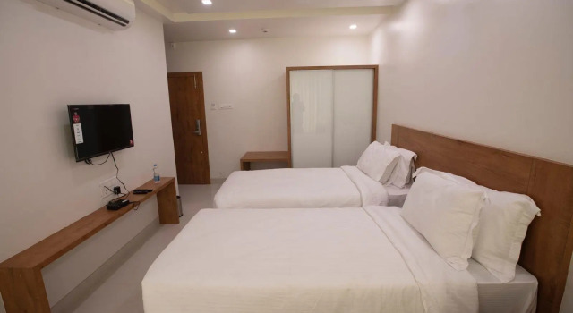Hotel The Orange Flag ( JJ Hotel), Aurangabad, Забронировать Отель Отели штата Махараштры 3 звезды, 3*