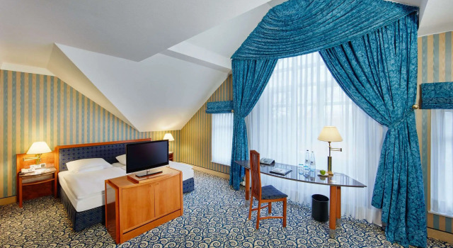 Номер Deluxe Dorint Herrenkrug Parkhotel Magdeburg