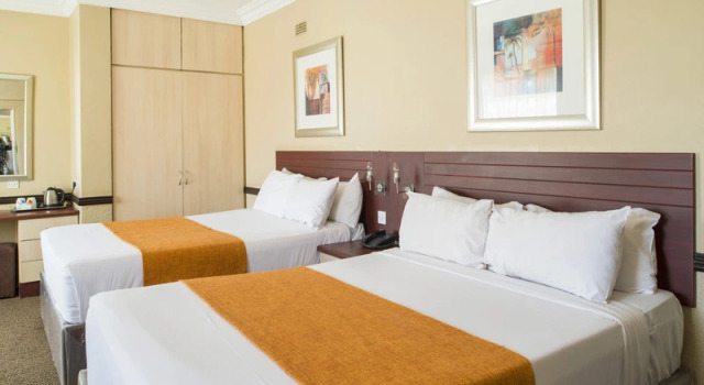 Camera Standard con balcone New Ambassador Hotel