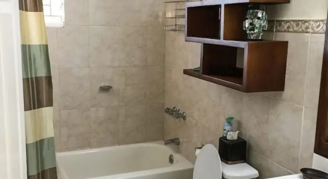 The Halifax Guest Apartment, Prenota Appartamento Kingston Giamaica