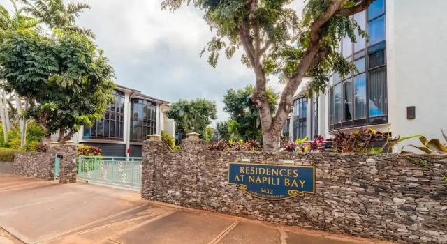 Napili Bay NPG-C11 by KBM