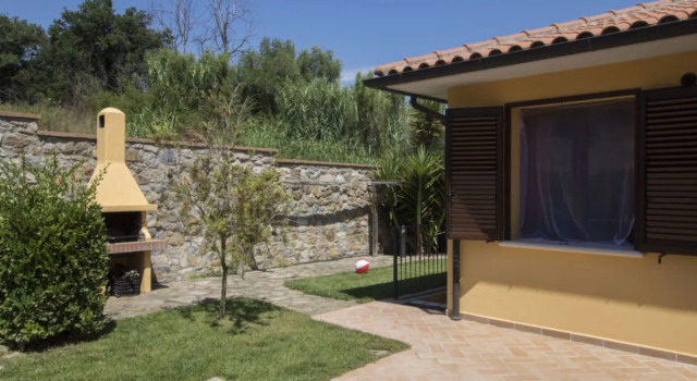 Villa Serra by Interhome, Забронировать Дом для отпуска Отели Суверето с парковкой, Парковка
