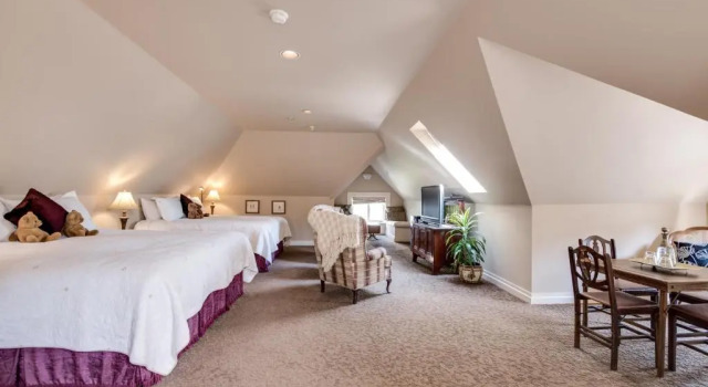 Четырёхместный номер Standard O Canada House Bed & Breakfast