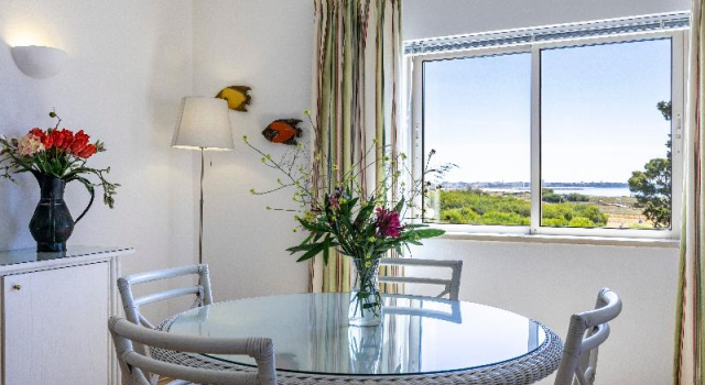 Апартаменты с 2 комнатами с балконом Vila Palmeira Beach Resort