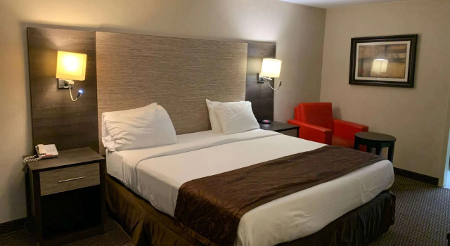 Двухместный Studio Suite Deluxe Ramada by Wyndham Rockville Centre