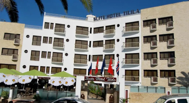 Двухместный номер Standard с балконом и с красивым видом из окна Suite Hotel Tilila