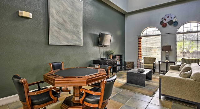 Davenport Condo w/ Pool Access - 11 Mi to Disney!