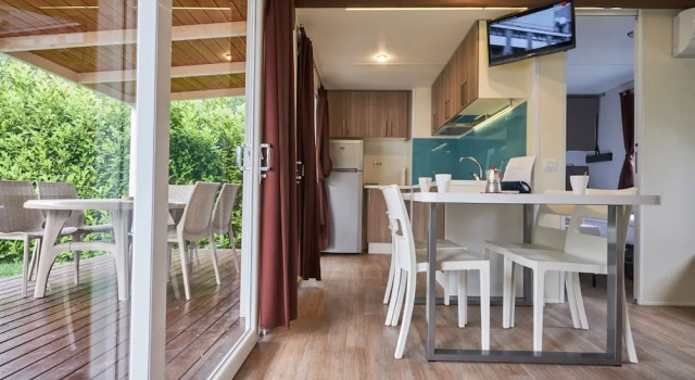 Номер Luxury с балконом Villaggio Turistico Lugana Marina