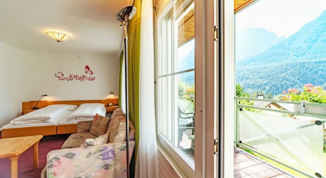 Camera Deluxe con balcone e con vista Typically Swiss Hotel Altana