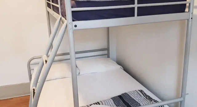 Трёхместный семейный номер Standard St Clair Hostel