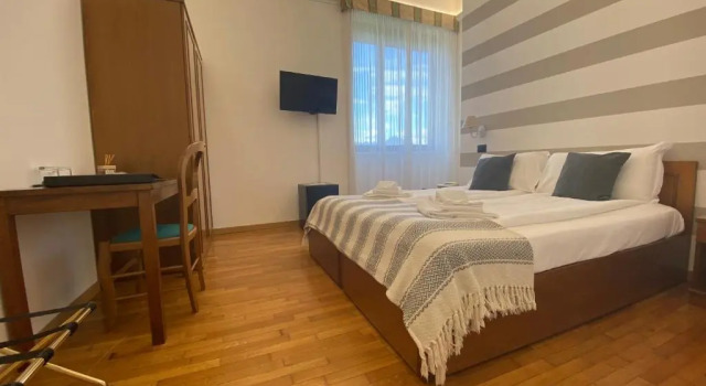 Двухместный номер Standard с видом на озеро Hotel La Fontana