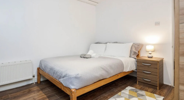 Charming 1-bed Basement Apartment in Lewisham, Varaa Huoneisto Asunnot kohteessa Merseyside, Huoneisto