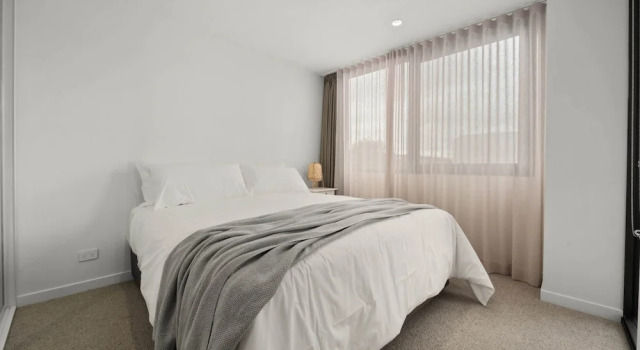 Chic and Elegant 1-bed in Unbeatable Location, Buchen Sie Ferienwohnung Braddon Australian Capital Territory