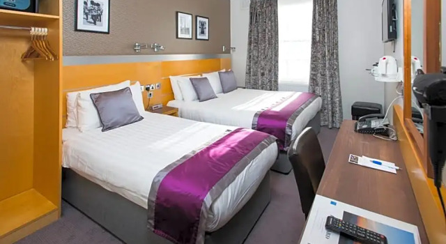 Трёхместный номер Standard Best Western Victoria Palace