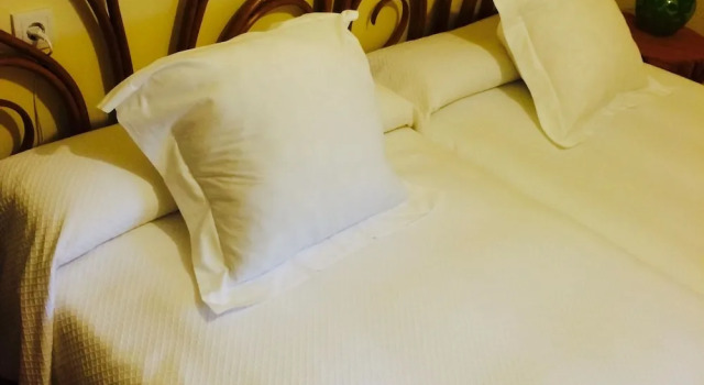 Hotel rural El Jardin del Conde, Забронировать Отель Пеньякабальера La Covatilla