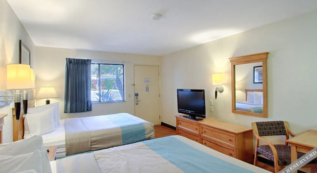 Motel 6 San Diego Mission Valley East
