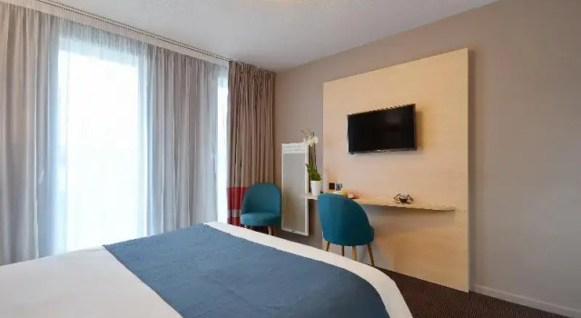 Двухместный номер Standard с балконом AppartCity Confort Lille Grand Palais