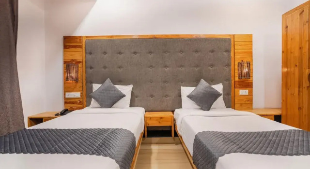 Hotel Loki's Forest Inn, Rezerwuj Hotel Hajdarabad 