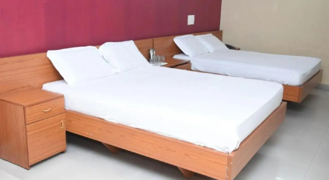 Hotel Surya Residency Majestic, Rezervovat Hotel Hotely v Bangalore s parkováním, Parkování