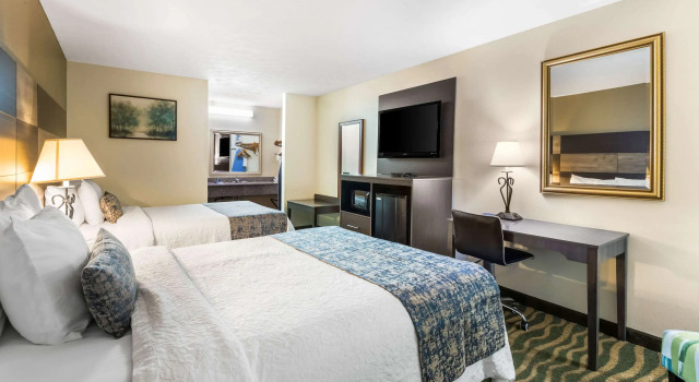 Standard Vierer Zimmer Rodeway Inn