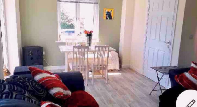4 Bedroom Private Townhouse, Rezervasyon Tatil Evi Merseyside villalar, Villa
