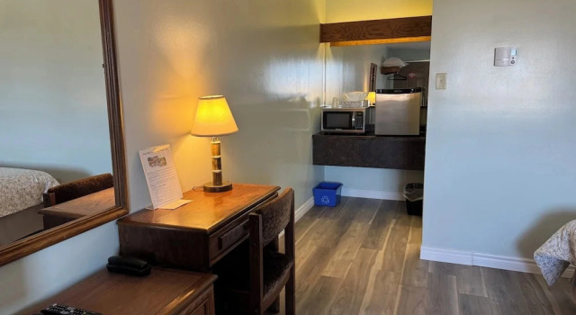 Четырёхместный номер Standard New Age Inn - Voyageur Motel