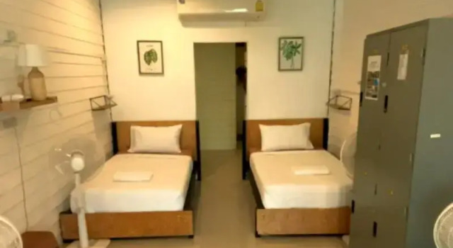 Кровать в общем номере c 1 комнатой Back Home Backpackers Hostel