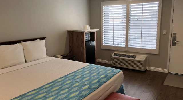 Alamo Inn & Suites