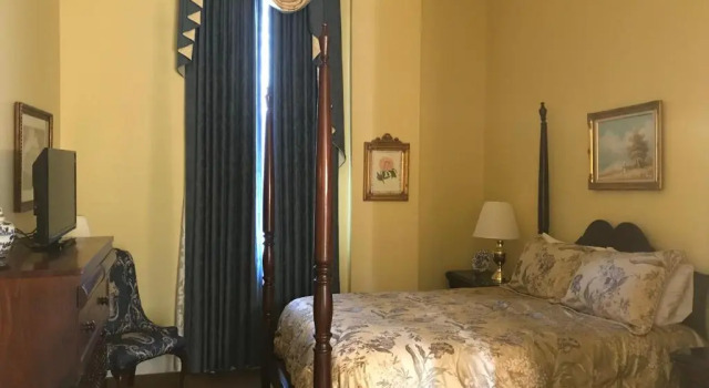 Люкс The Guest House Historic Mansion