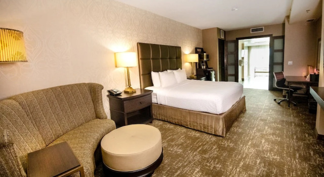 Двухместный полулюкс Crowne Plaza Charleston by IHG